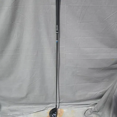 3-WOOD ROGUE GOLF CLUB WITH GOLF PRIDE GRIP – BLACK/BLUE SHAFT