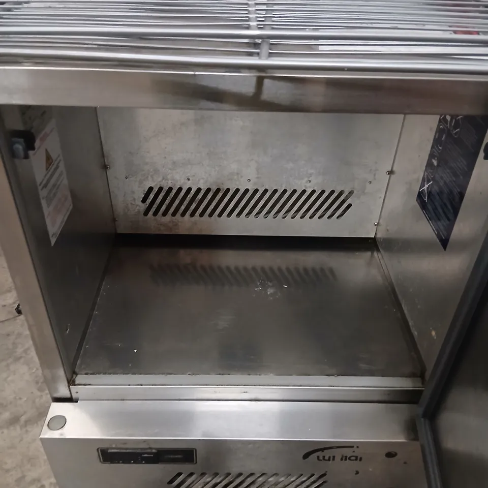 WILLIAMS GREENLOGIC COMMERCIAL REFRIGERATED CABINET WITH RIBBED TOP SURFACE – 240V, R290 H5UC R290