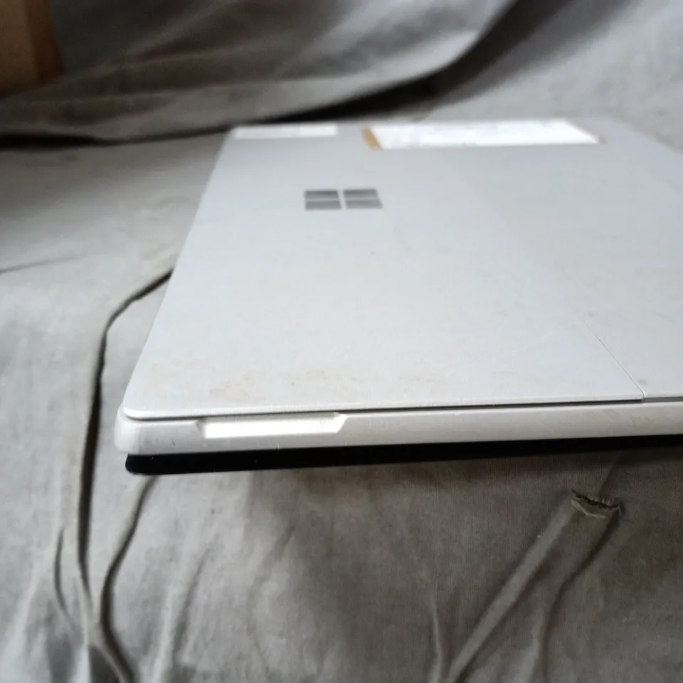 Microsoft Surface Pro 5 Tablet – 12.3" display, 8GB RAM, 256GB SSD