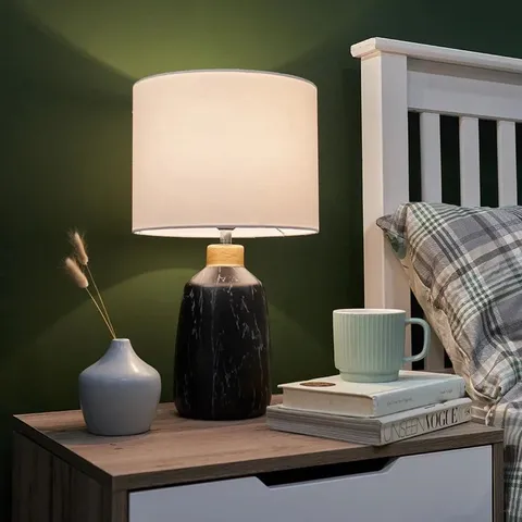 BOXED CHILCOTT 44 BLACK TABLE LAMP