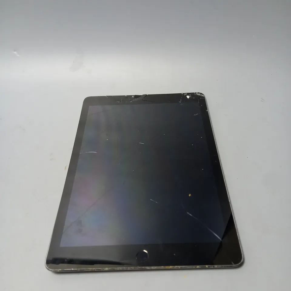 APPLE A1474 IPAD AIR 