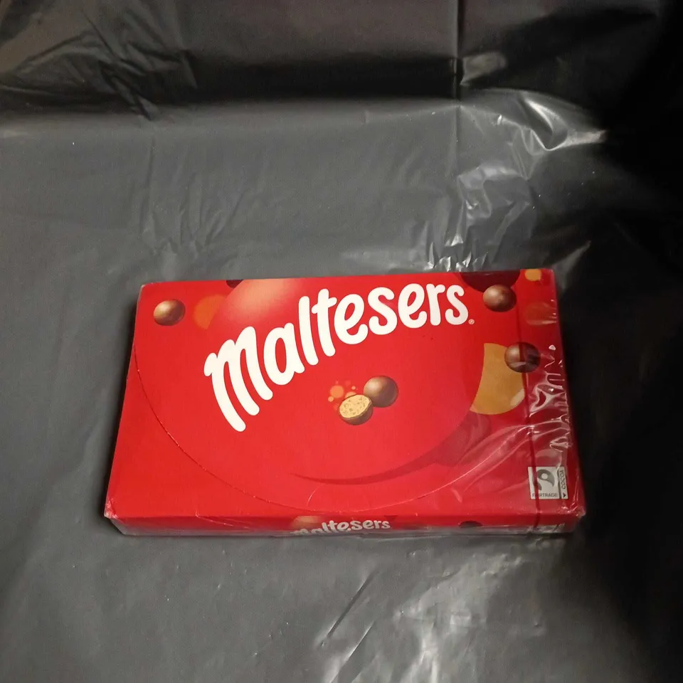 APPROXIMATELY 15 ASSORTED FOOD AND DRINK ITEMS INCLUDING QUAKER PROTEIN PORRIDGE , MALTESERS , MONSTER ENERGY DRINK 