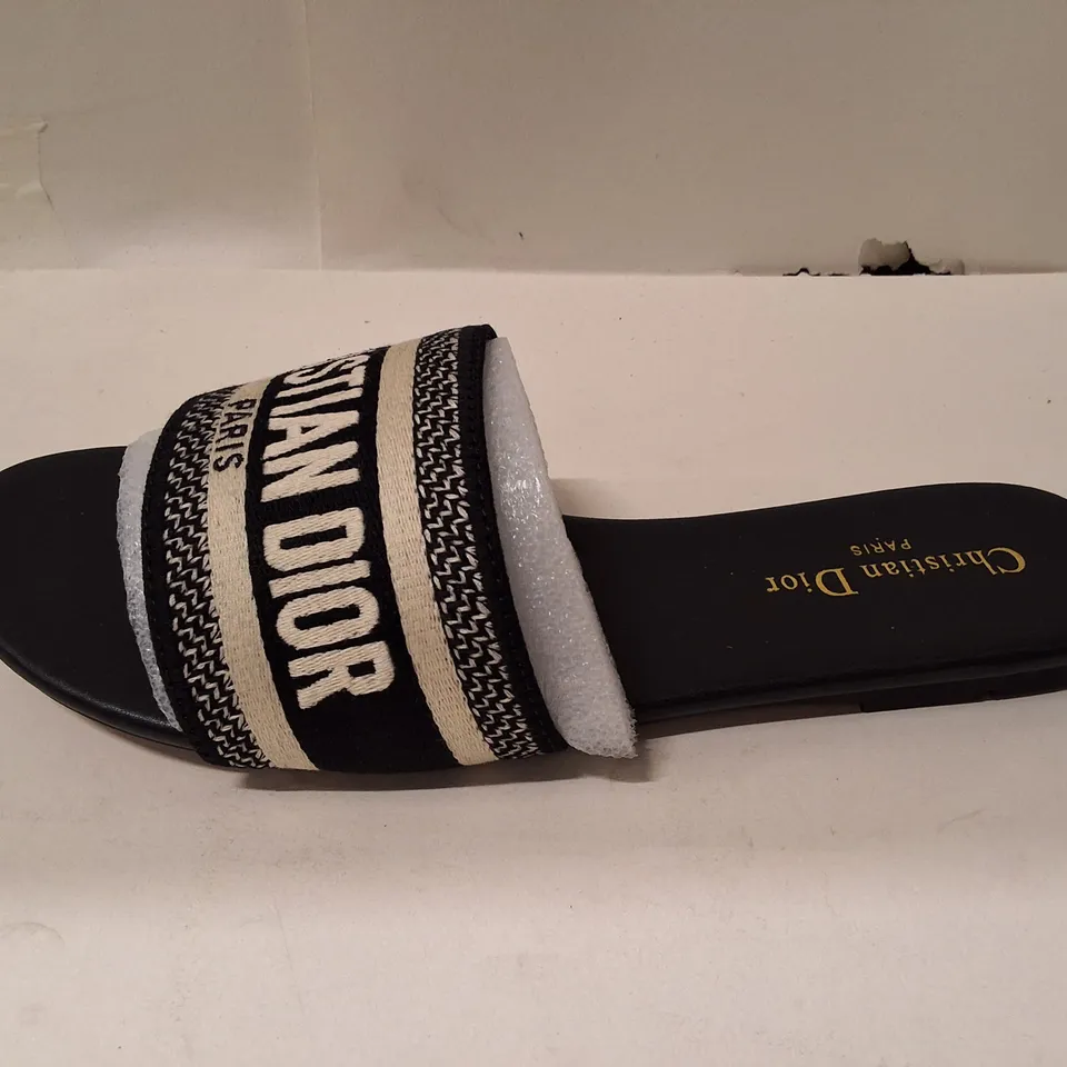 Dior Christian Dior Paris Slide Sandals – Black, UK 6 (EU 40)
