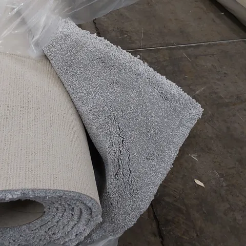 ROLL OF QUALITY CARPET // SIZE UNSPECIFIED
