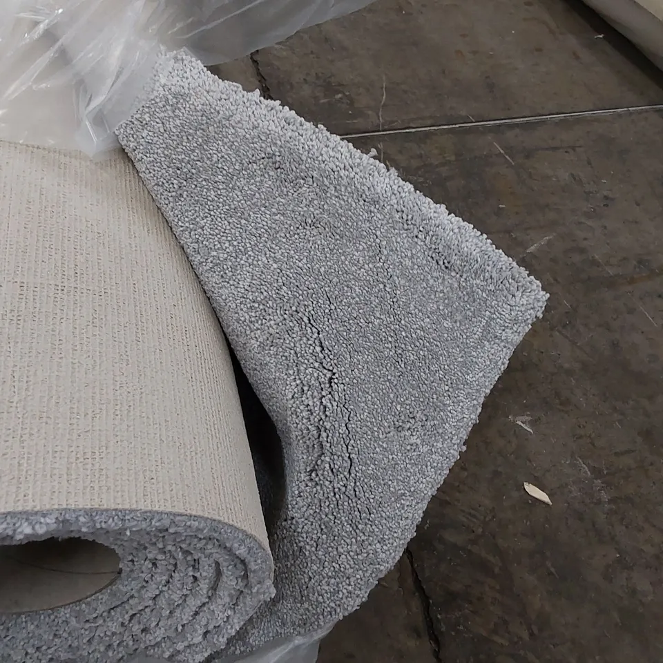 ROLL OF QUALITY CARPET // SIZE UNSPECIFIED