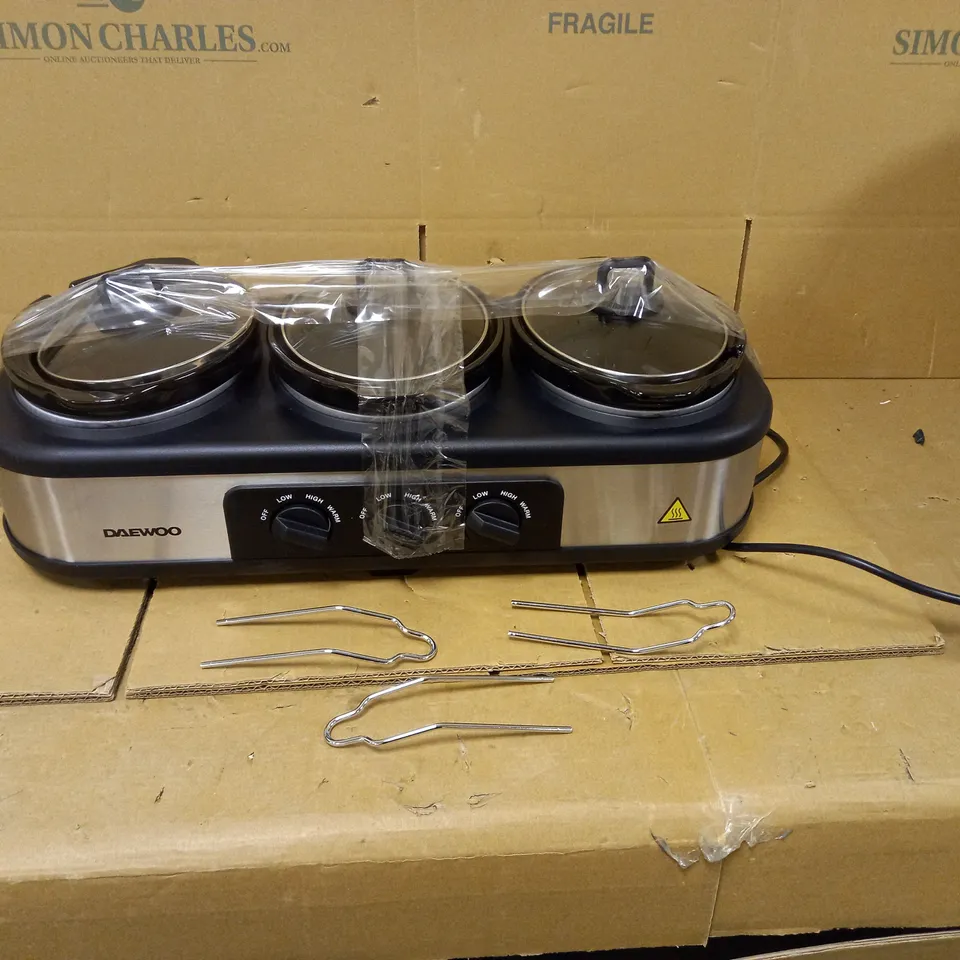 DAEWOODTRIPLE SLOWCOOKER