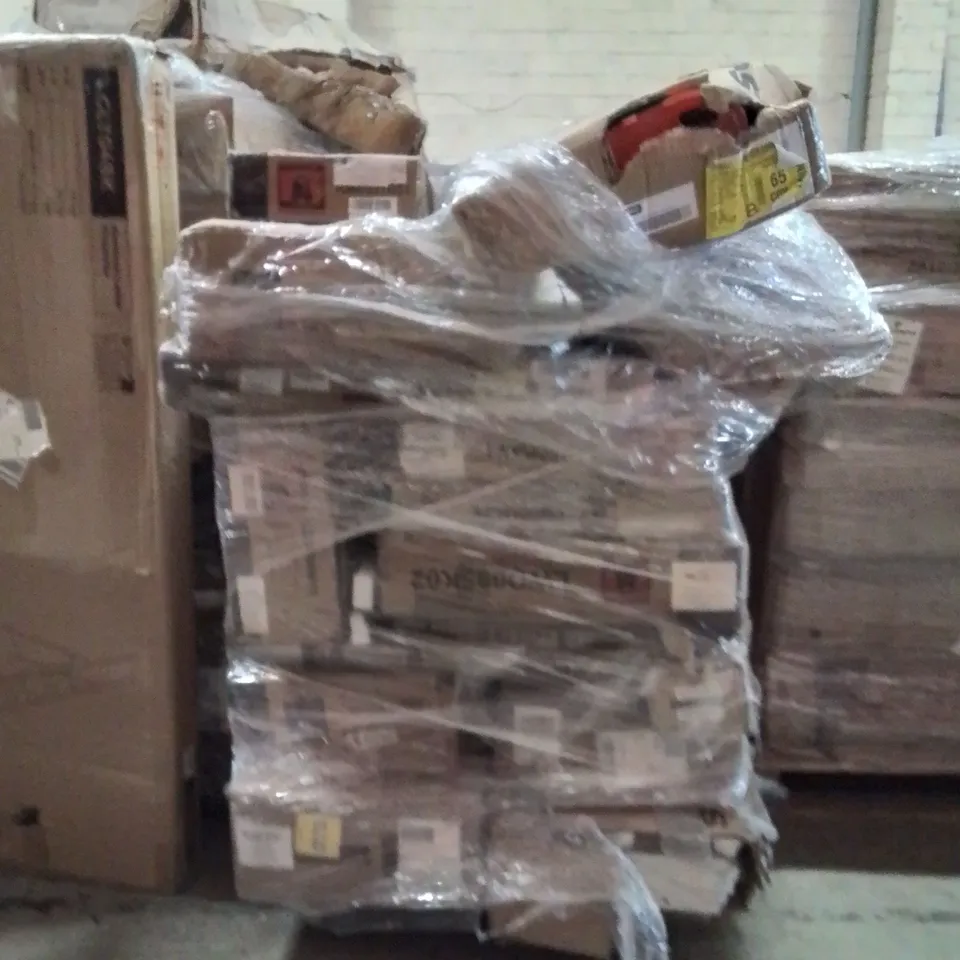 PALLET OF ASSORTED HOUSEHOLD GOODS AND PRODUCTS TO INCLUDE;ALUMINIUM LADDERS,METAL BED FRAME,BOOKSHELF