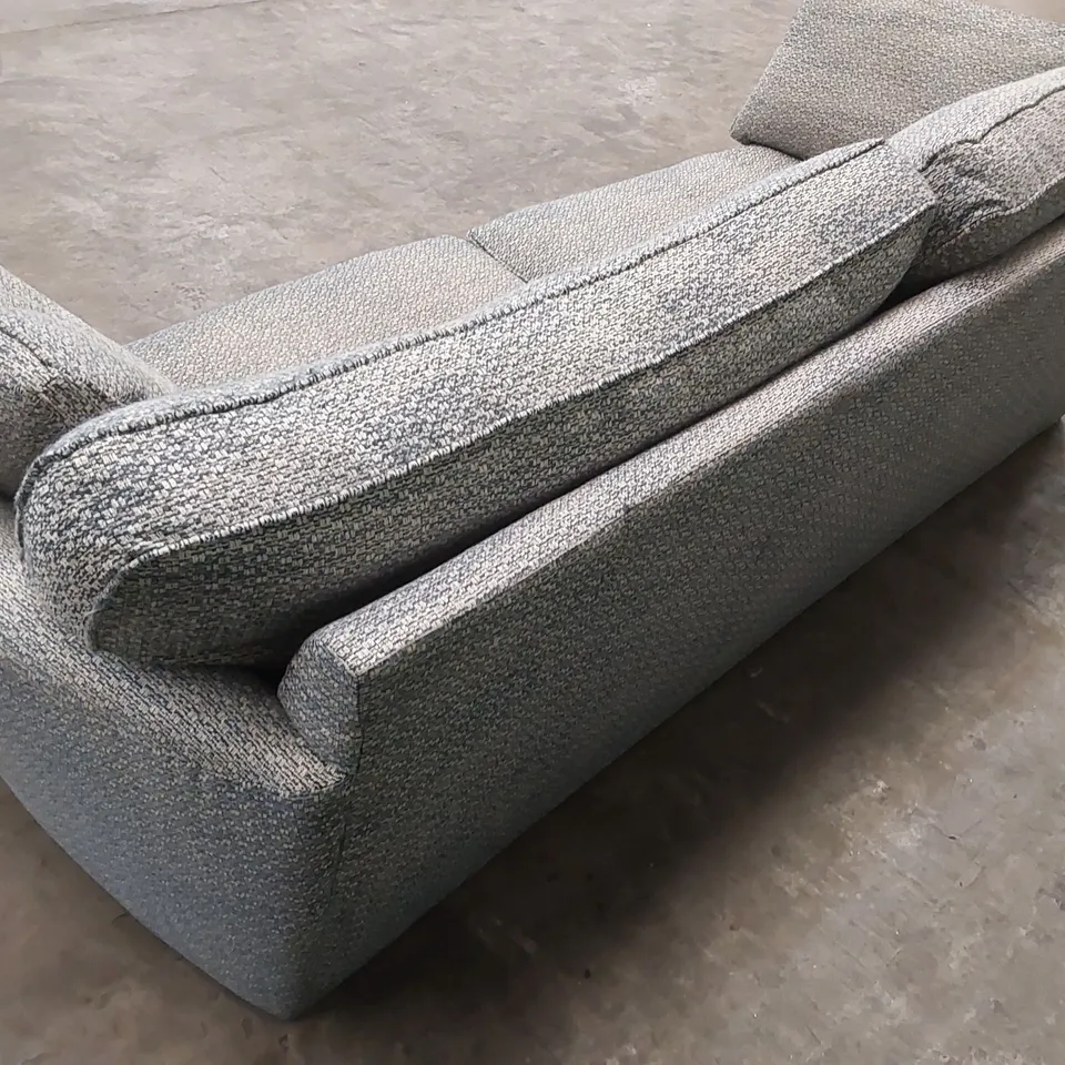 DESIGNER 3-SEATER FABRIC UPHOLSTERED SOFA WITH CUSHIONS