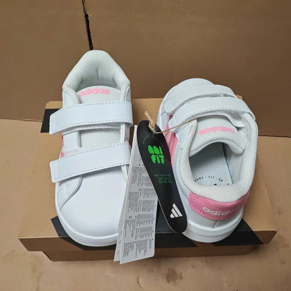 BOXED ADIDAS GRAND COURT 3.0 CF I KIDS' TRAINERS – WHITE WITH PINK, UK 7K