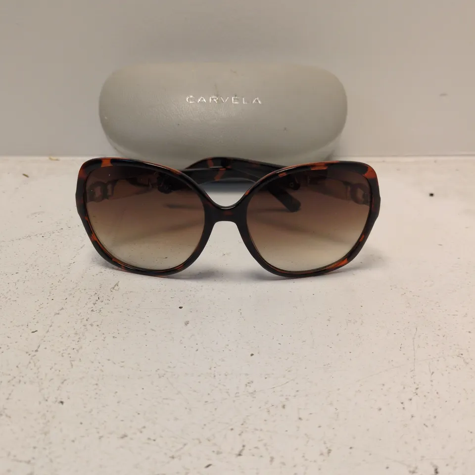 CARVELA SUNGLASSES - TORTOISESHELL CAT-EYE WITH GRADIENT BROWN LENSES (CASE INCLUDED)