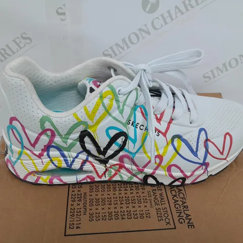 SKECHERS CUSTOMIZED TRAINERS LOVE HEART DESIGN