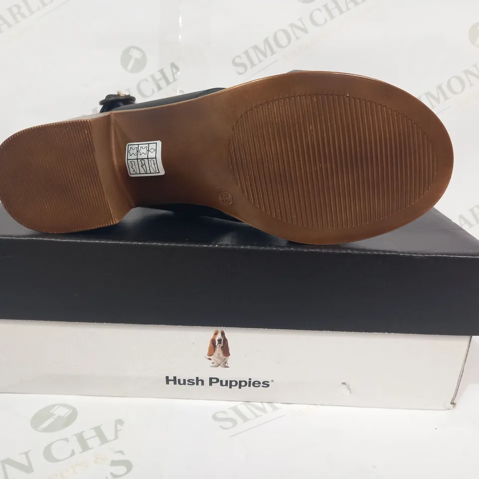 BOXED PAIR OF HUSH PUPPIES OPEN TOE BLOCK HEEL SANDALS IN BLACK EU SIZE 39