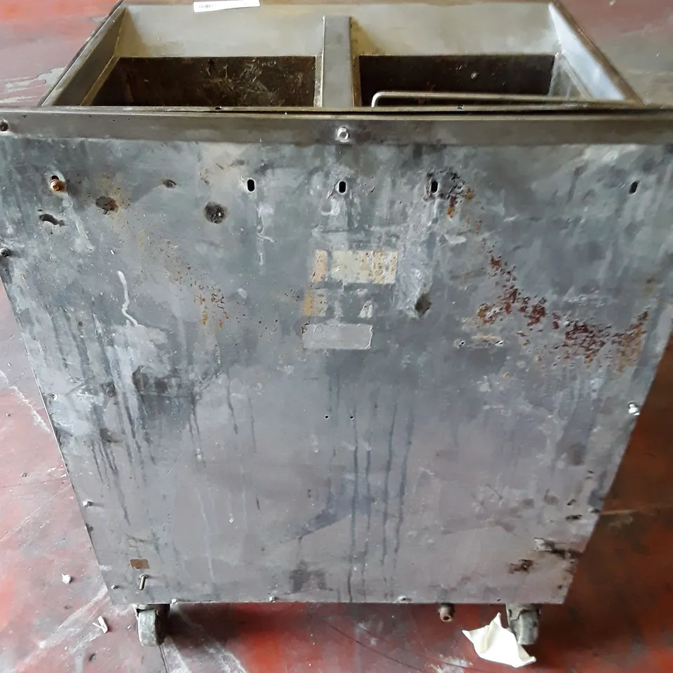 FALCON 350 GAS TWIN BASKET FRYER