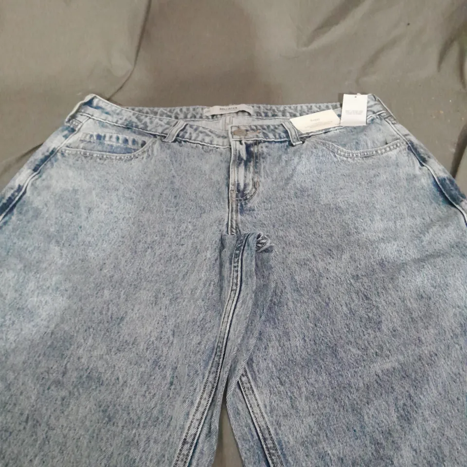 HOLLISTER LOW RISE BAGGY JEANS - 12R