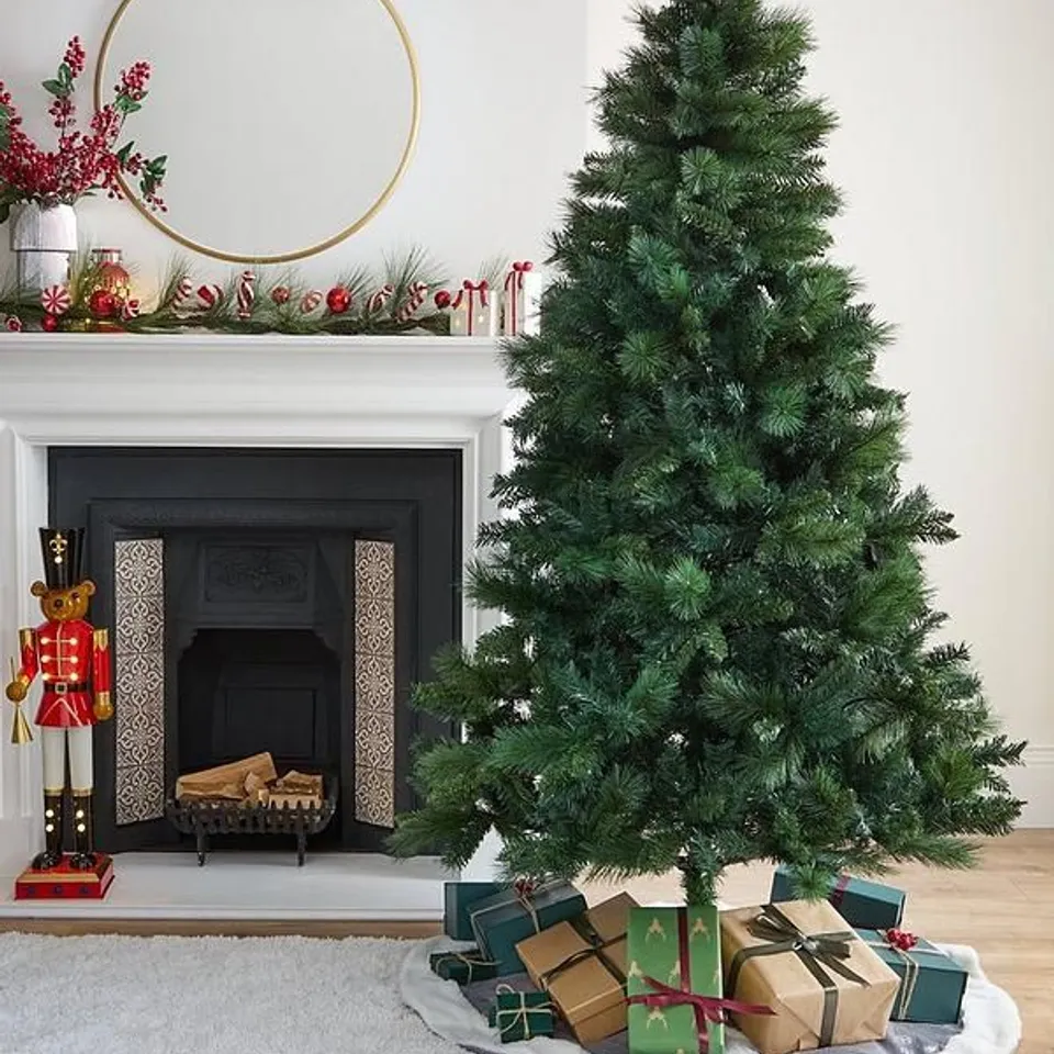 6FT SHERWOOD REAL LOOK FULL CHRISTMAS TREE - COLLECTION ONLY RRP £189.99