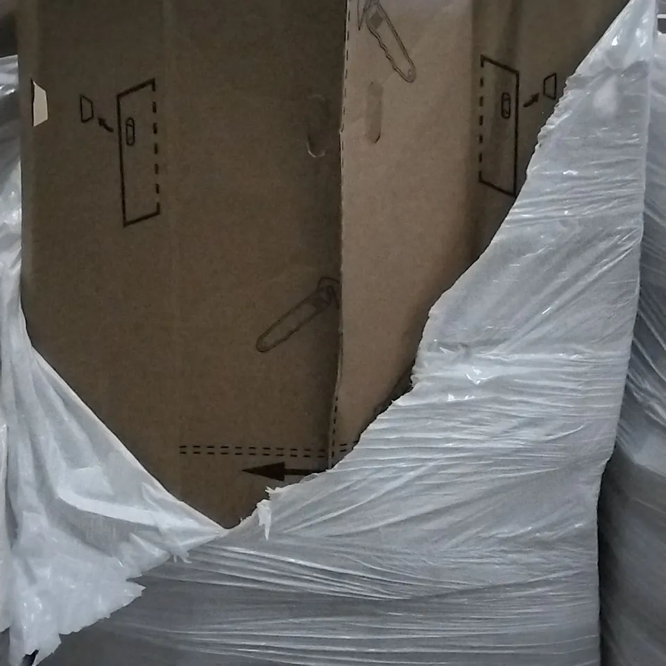 PALLET OF ASSORTED ITEMS INCLUDING BUMPER GUARD, PLASTIC DECORATIVE FLOWERS, SERVING TRAY, MEIJIA ALL WEATHER CASE AND FAUCET KIT