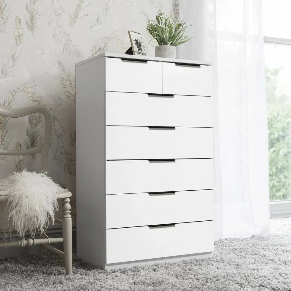 BOXED GLENHAVEN 7 DRAWER 60CM W TALLBOY CHEST - PURE WHITE (1 BOX)