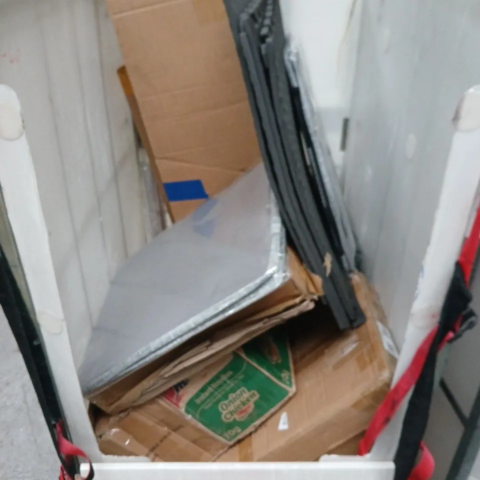 CAGE OF APPROXIMATELY 10 HOUSEHOLD ITEMS.