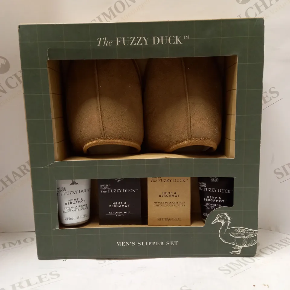 BAYLIS & HARDING THE FUZZY DUCK MEN'S SLIPPER GIFT SET