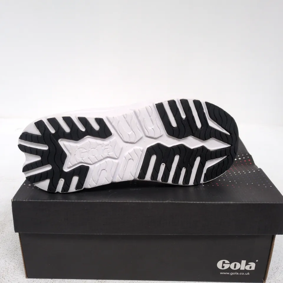GOLA ALZIR SPEED BLACK/HOT PINK SIZE 4 BOXED