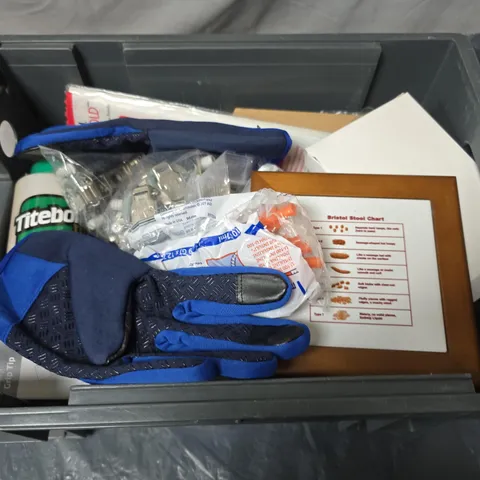 APPROXIMATELY 20 ASSORTED HOUSEHOLD ITEMS TO INCLUDE GLOVES, WOOD GLUE AND HEAT N BOND 