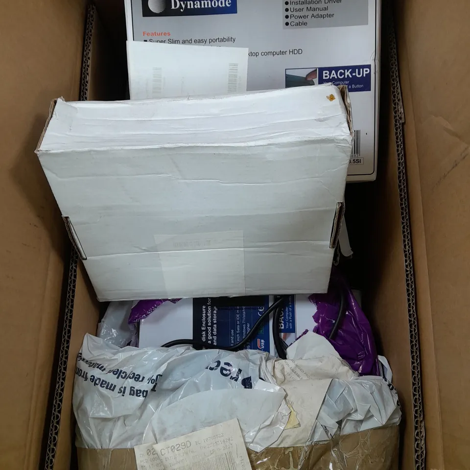 APPROXIMATELY 10 BOXED DYNAMODE 3.5" SATA/IDE HARD DRIVE ENCLOSURES 