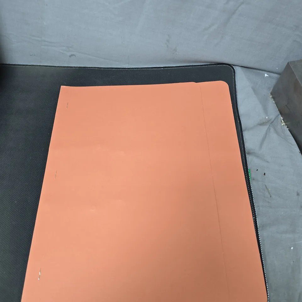 BOX OF APPROXIMATELY 15 DOCUMENT FOLDERS ORANGE