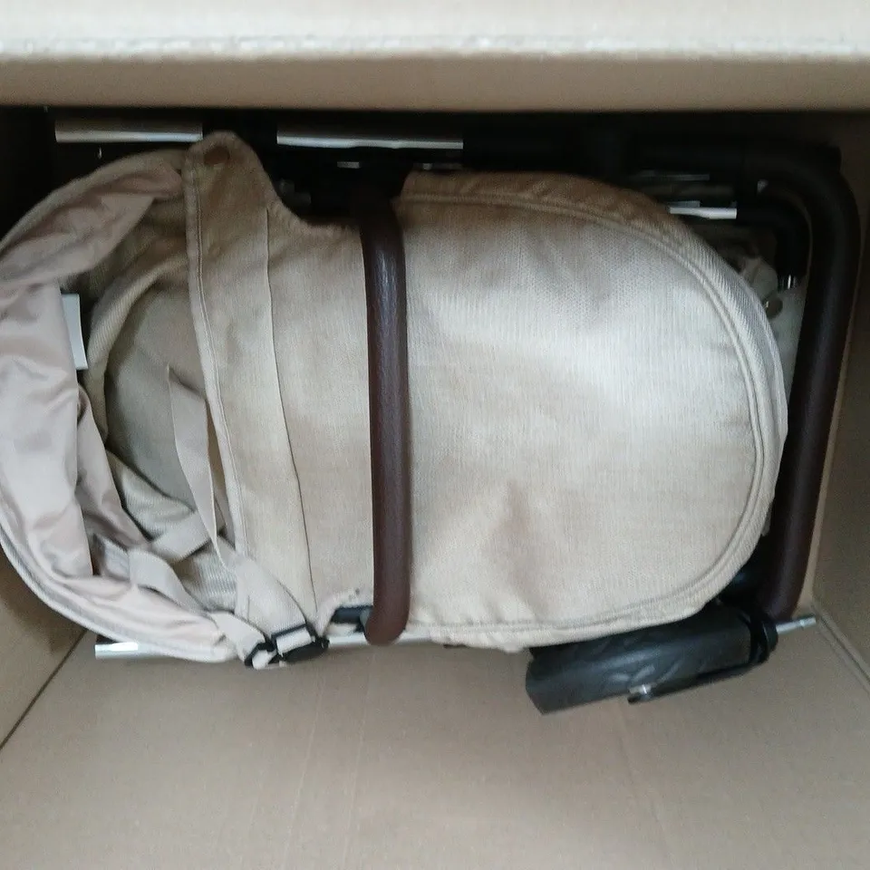 BOXED CELUNA TOTAL TWIN KIDS PUSHCHAIR TOY