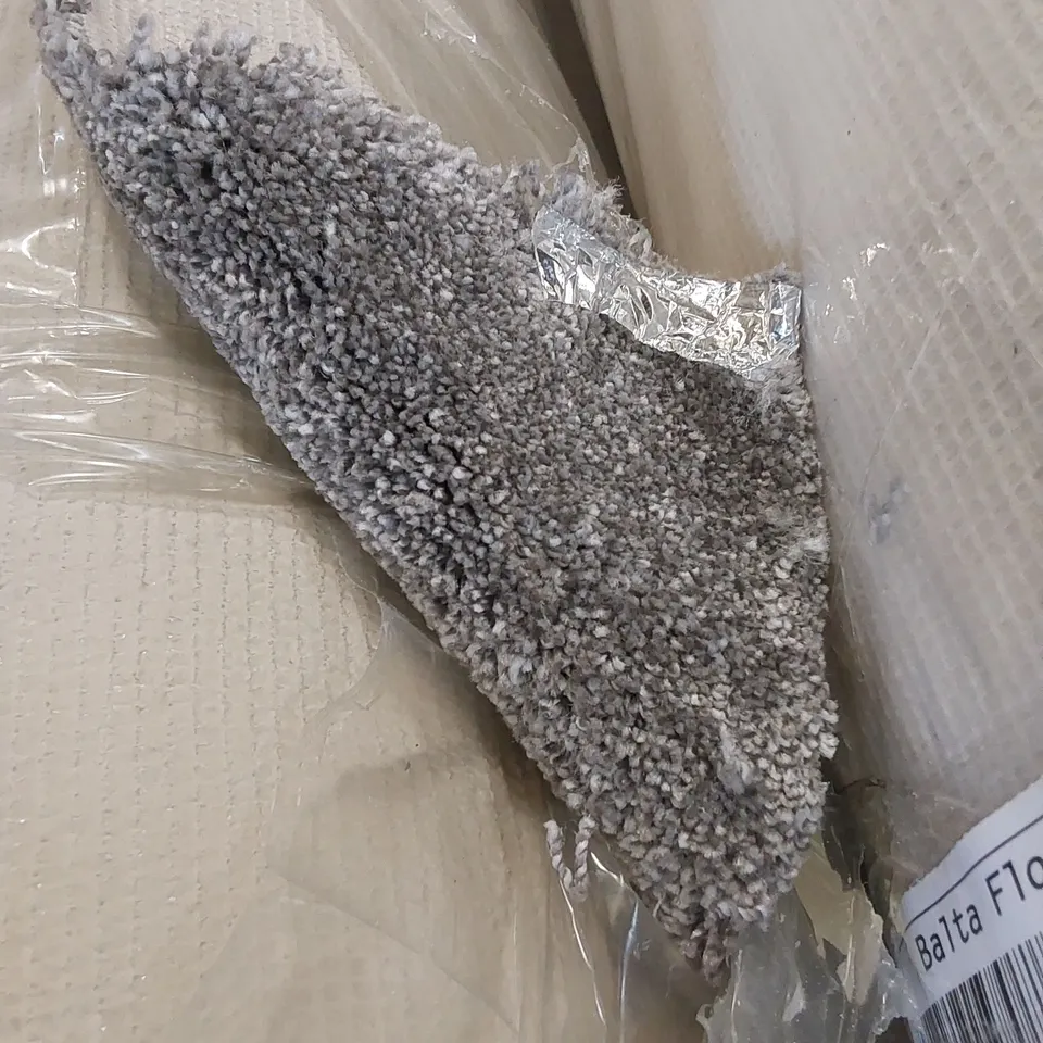 ROLL OF QUALITY NOBLE CLOUD CARPET // SIZE: APPROX 4 X 4m