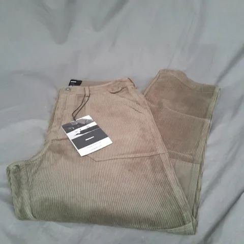 FINISTERRE BASSET CORD TROUSER IN OLIVE SIZE 32W