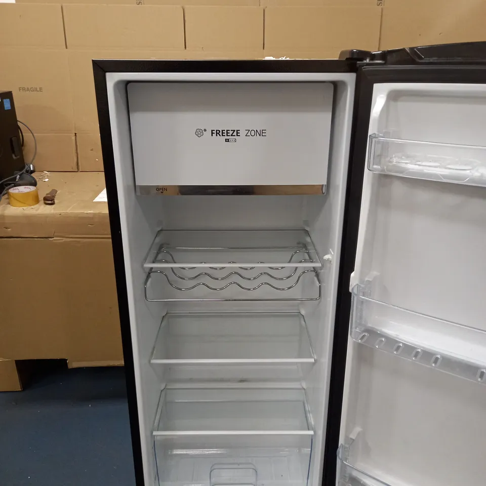 HISENSE RR220D4ABF 52CM FREESTANDING RETRO FRIDGE COLLECTION ONLY