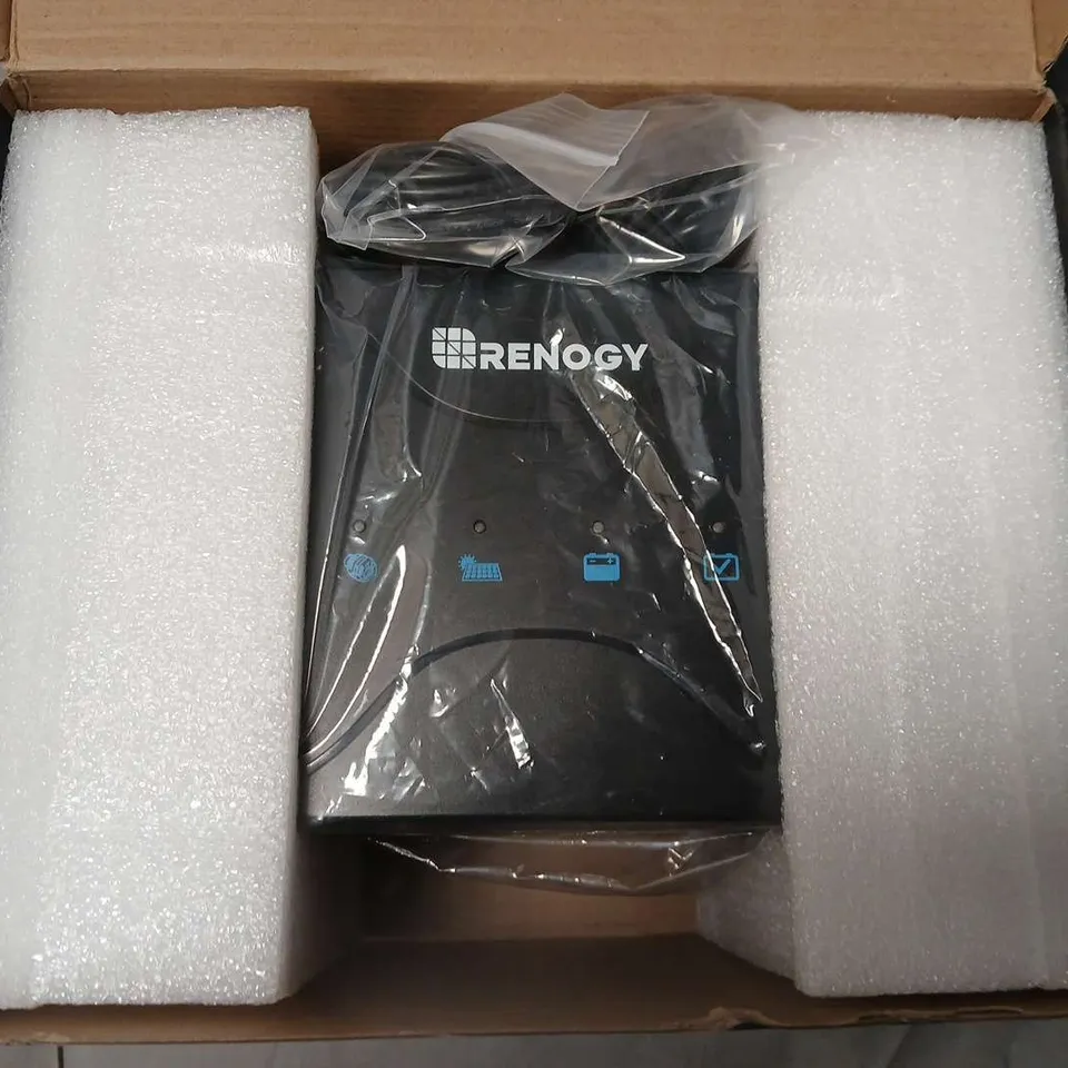 BOXED RENOGY 50A DC-DC ON-BOARD BATTERY CHARGER WITH MPPT