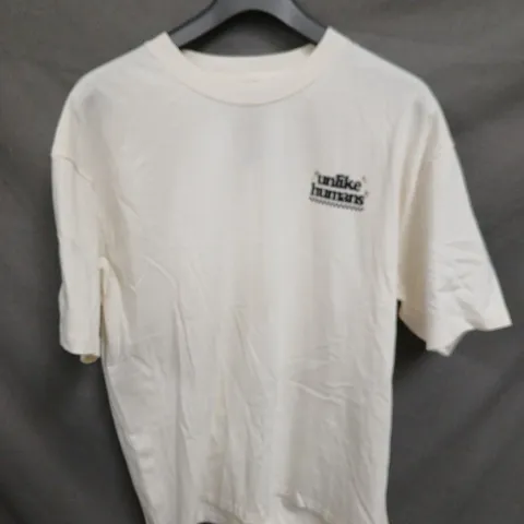 UNLIKE HUMANS COFFEE CLUB T-SHIRT SIZE L