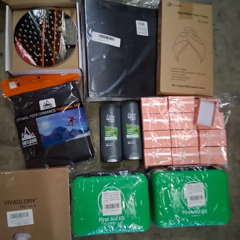 PALLET CONSISTING OF A LARGE QUANTITY OF ASSORTED HOUSEHOLD AND ELECTRICAL PRODUCTS AND ACCESSORIES TO INCLUDE;