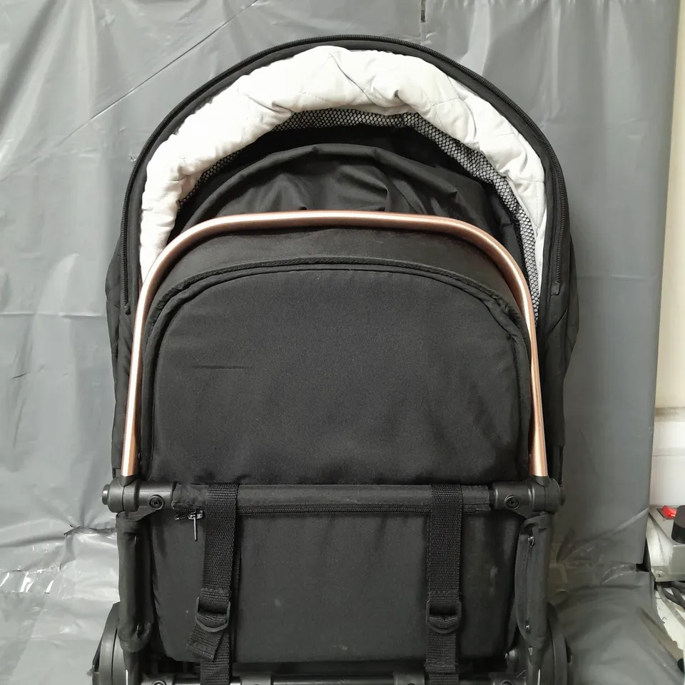 MY BABIIE MB250I BILLIE FAIERS BLACK QUILTED ISIZE TRAVEL SYSTEM SEAT ONLY - COLLECTION ONLY