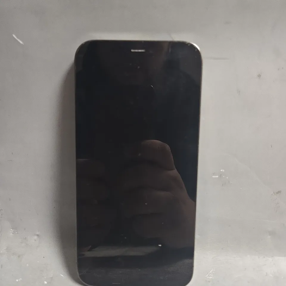 APPLE IPHONE - MODEL UNSPECIFIED