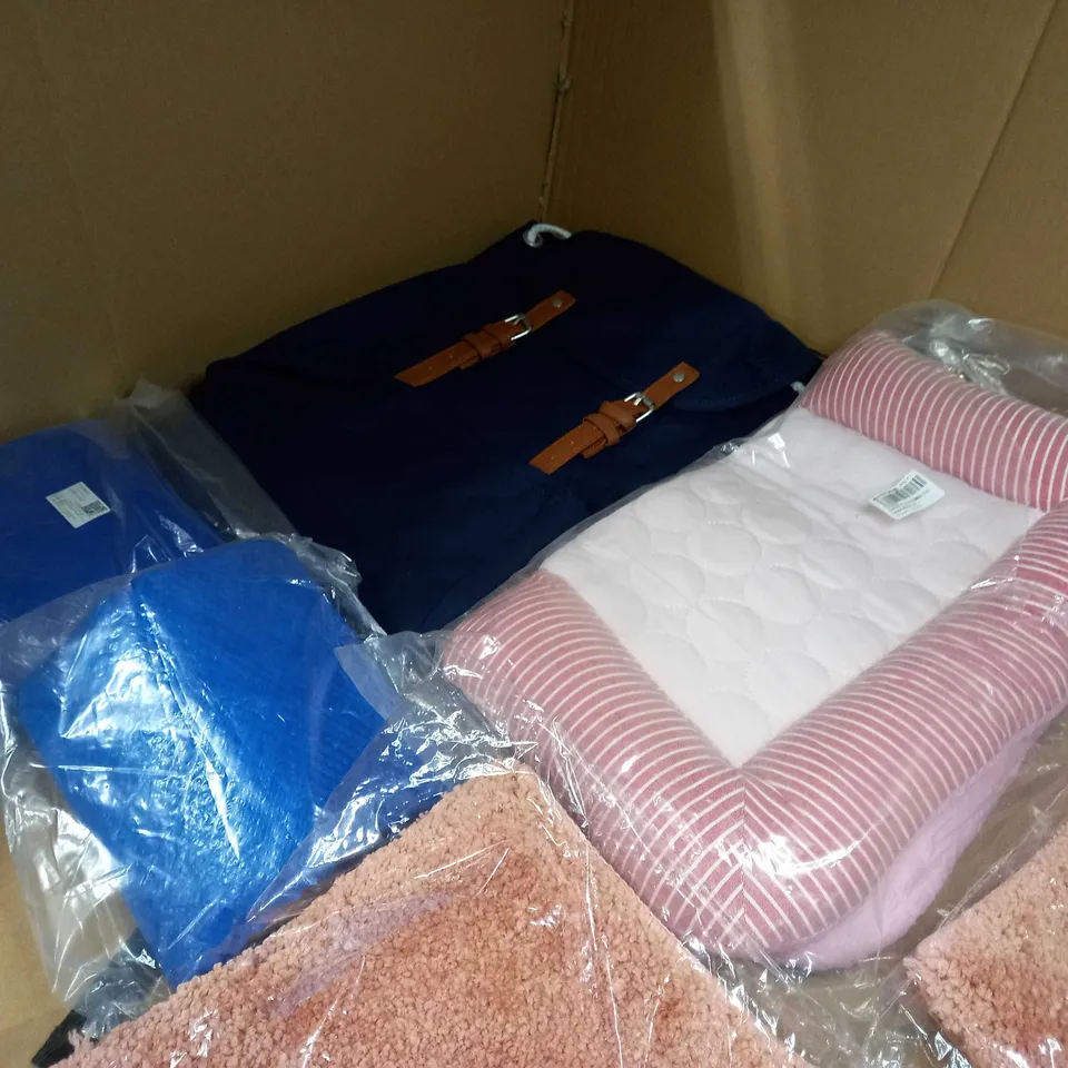 LARGE BOX OF APPROXIMATELY 20 ASSORTED HOUSEHOLD ITEMS TO INCLUDE: BABY CHANGING MAT, BATH MATS, TARP