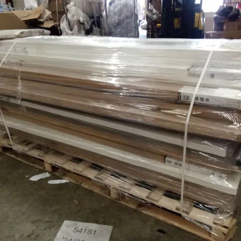 PALLET CONTAINING APPROXIMATELY 20 DOORS
