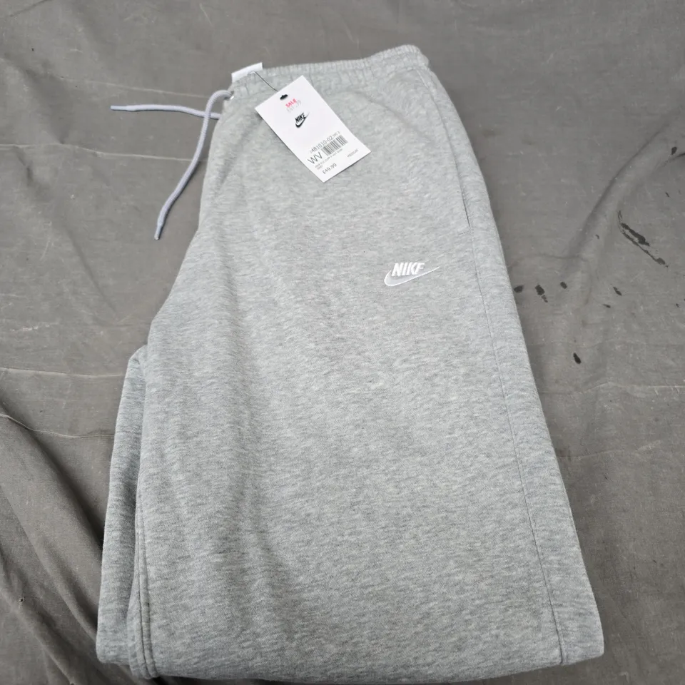 NIKE LOGO SWEATPANTS - SIZE M