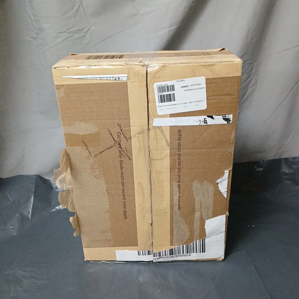 SHARK FLEXFUSION STRAIGHT 4 IN 1 AIR STYLER