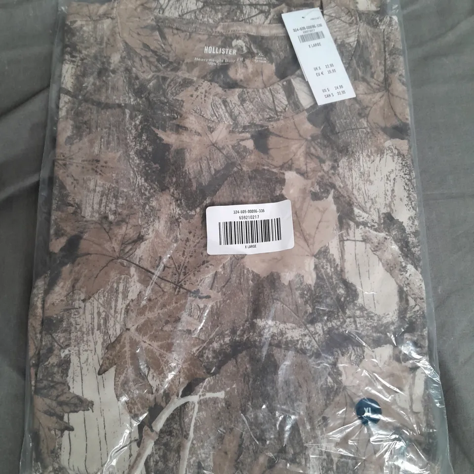 HOLLISTER HEAVYWEIGHT BOXING FIT CAMO T-SHIRT IN BROWN - XL