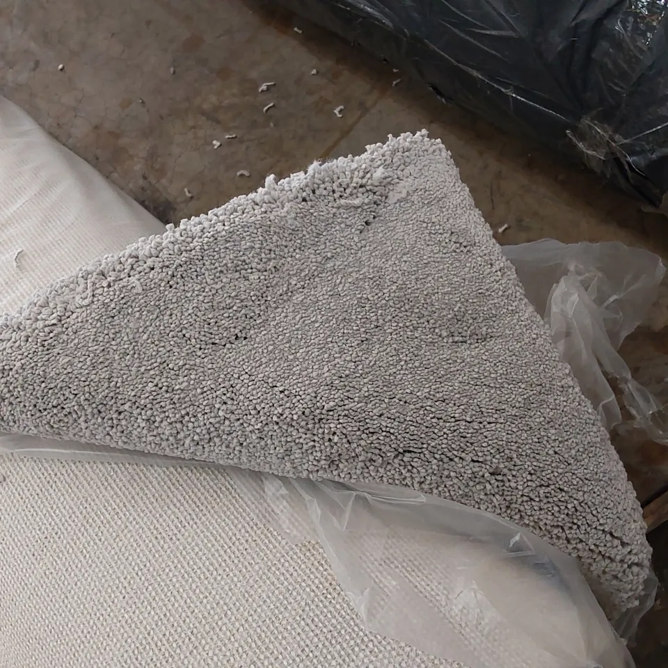 ROLL OF QUALITY ULTIMATE IMPRESSIONS HIGHLIFE CARPET // SIZE: APPROX 5 X 2.3m