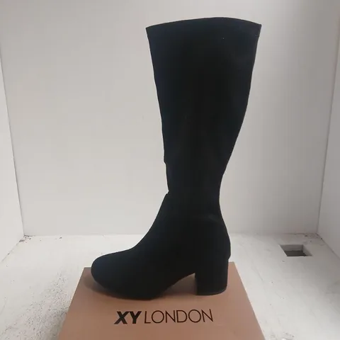 XY LONDON UK 6 BLACK FAUX SUEDE KNEE-HIGH BOOT – KT-6