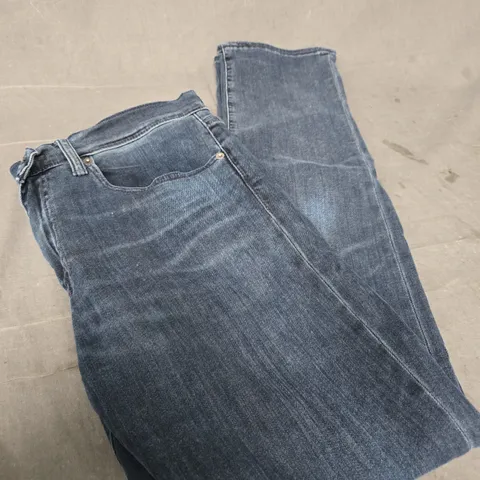 LEVI'S JEANS - MEN'S DENIM, UK 34 (US W34 L32)