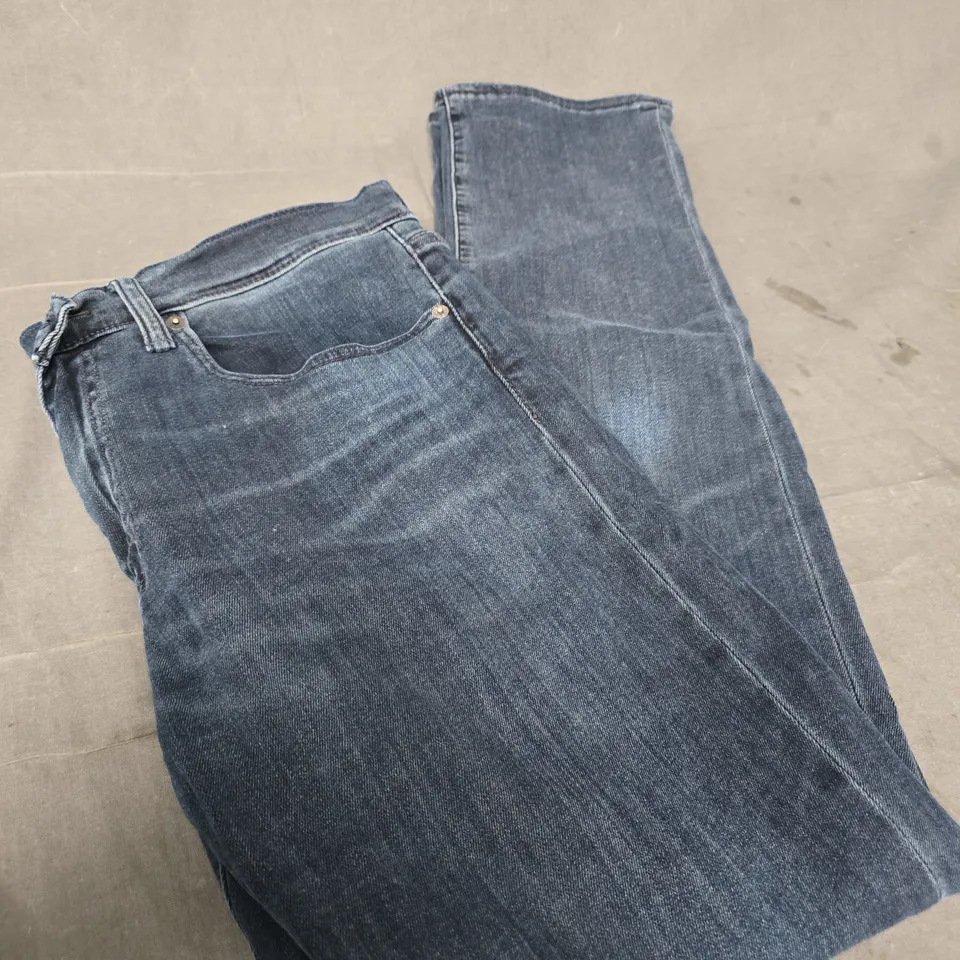 LEVI'S JEANS - MEN'S DENIM, UK 34 (US W34 L32)