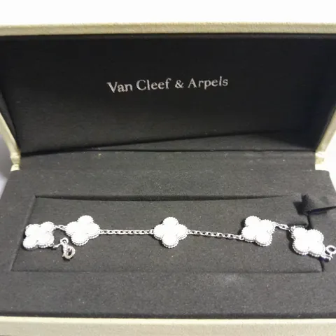 VAN CLEEF & ARPELS CLOVER THEMED BRACELET