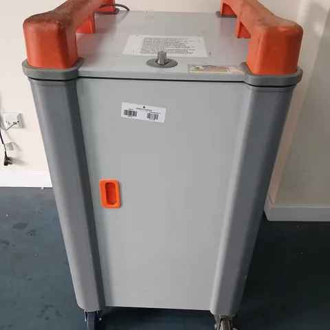 LAPCABBY LAPTOP CHARGING & STORAGE CABINET