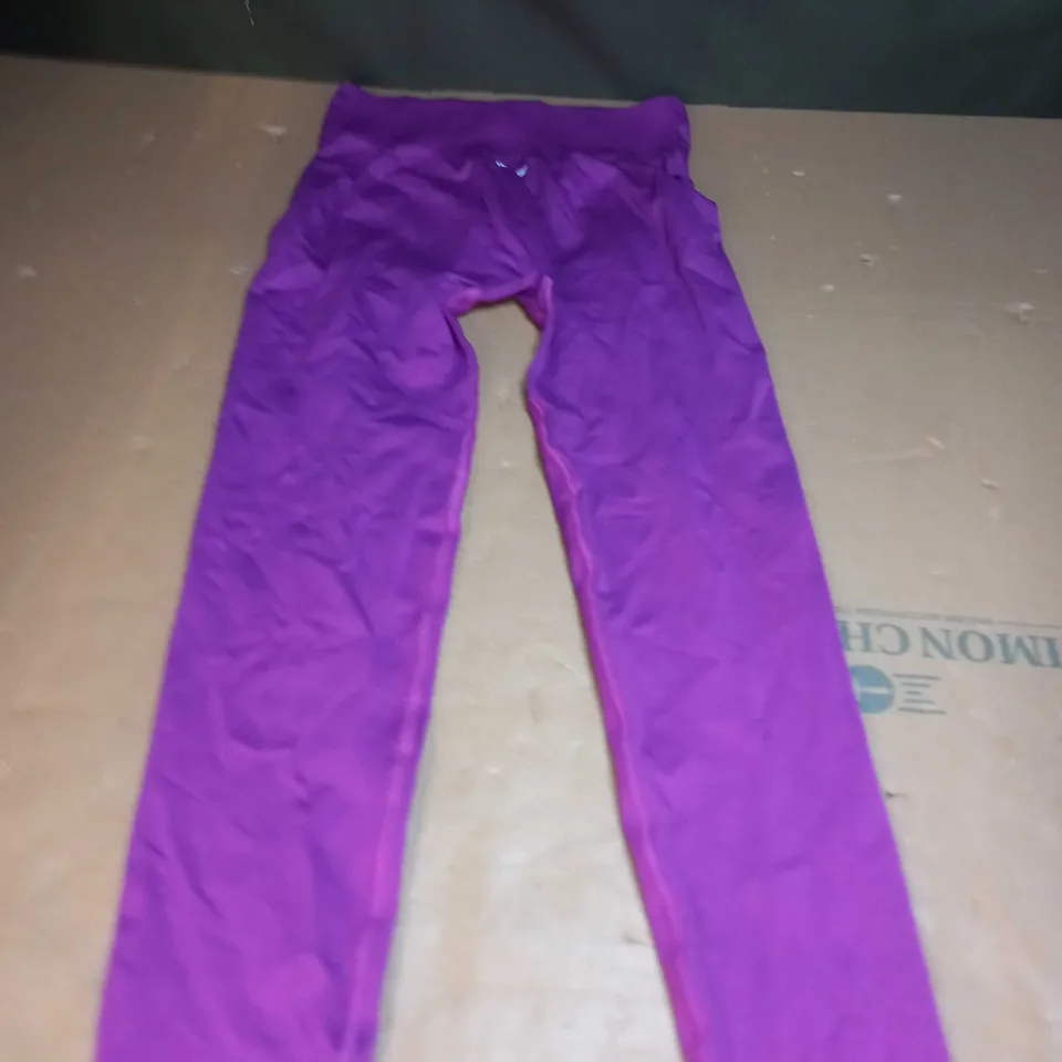 BO+TEE WORKOUT LEGGINGS SIZE UNSPECIFIED
