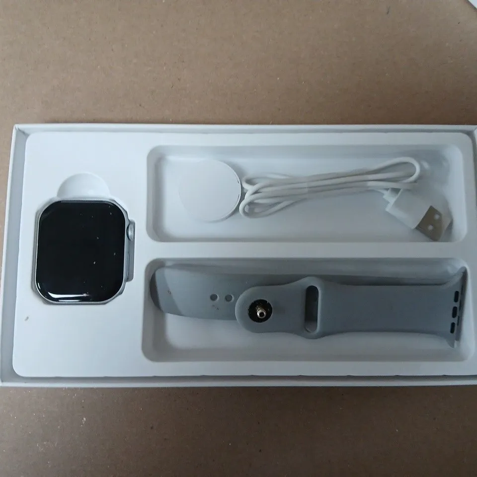 HWX PRO SMARTWATCH – GREY STRAP (HOWEAR) – BOXED