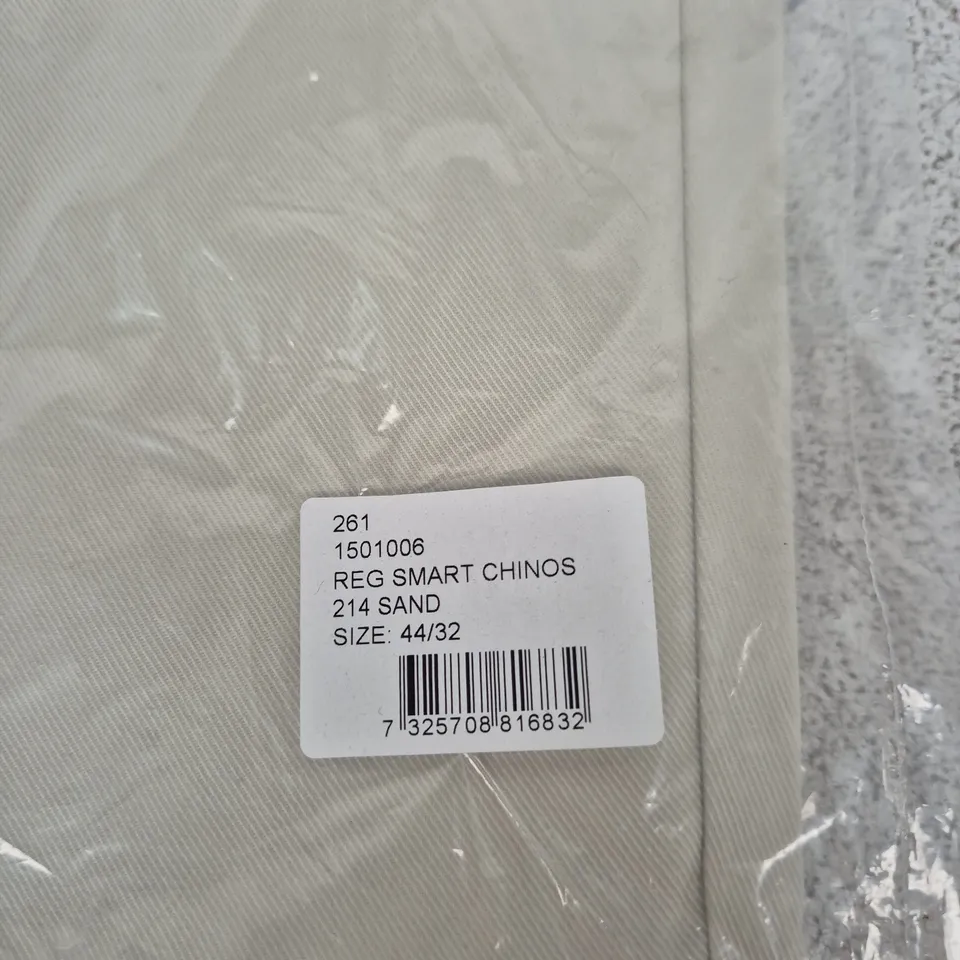 GANT REG SMART CHINOS – SAND, MEN'S UK 44/32